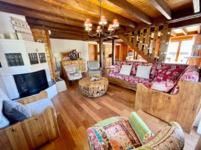 Chalet Kelly, centre ville / Jacuzzi / Sauna